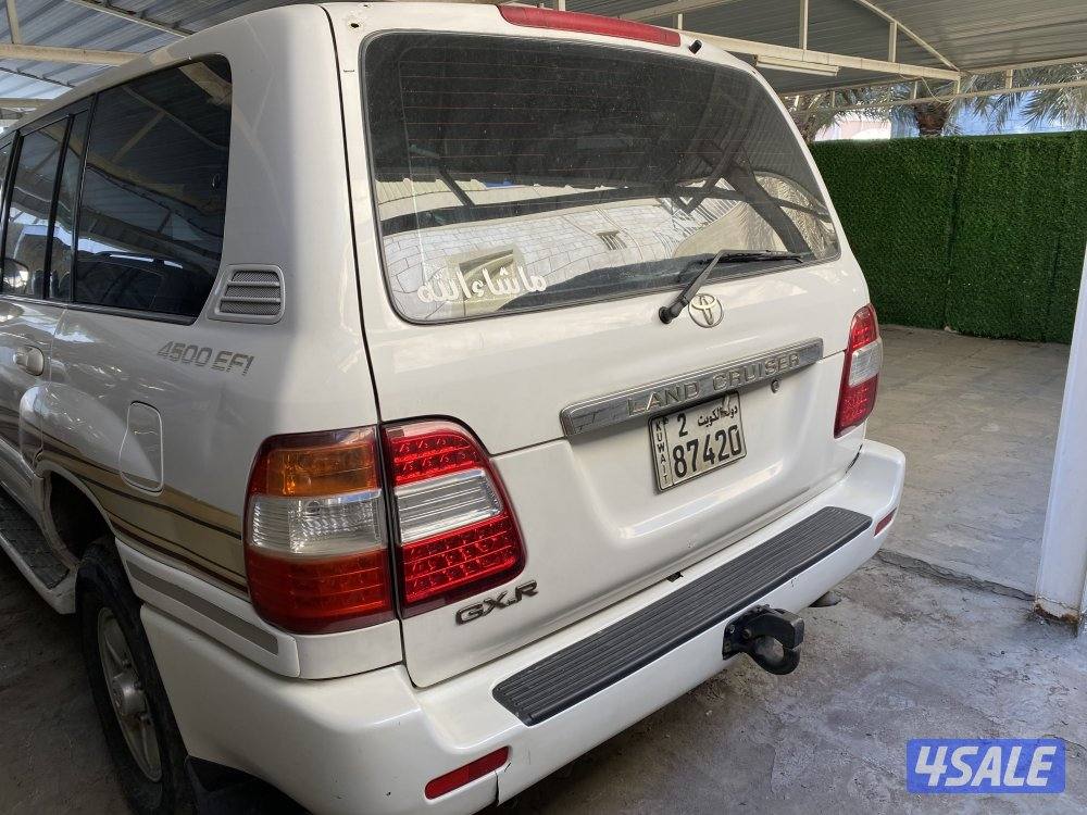 2003 بحاله جيده شاصي سليم قير عادي  ابيض من داخل بيج0