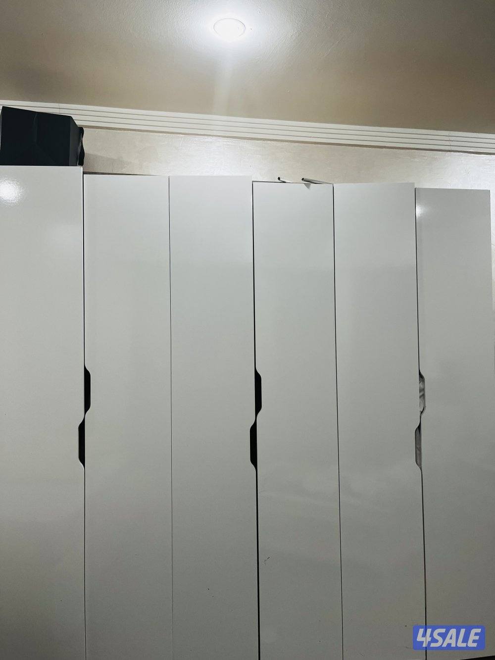 للبيع سرير وكبت من هوم سنتر جديد0