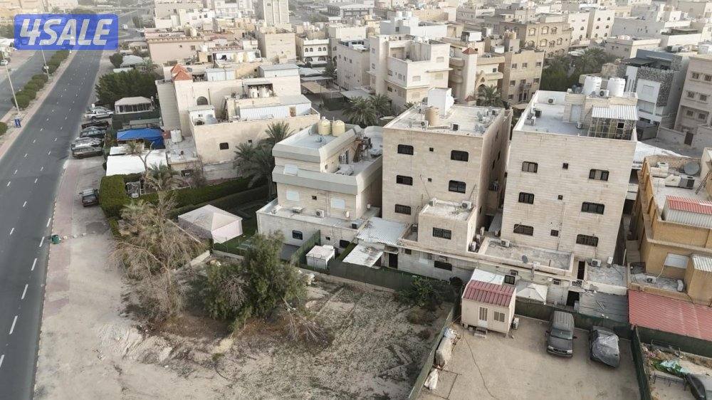 للبيع قسيمه في جابرالعلي بطن وظهر علي الرواق0