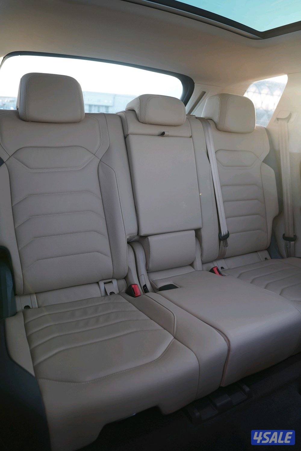 Volkswagen Touareg/2023/27.000KM13