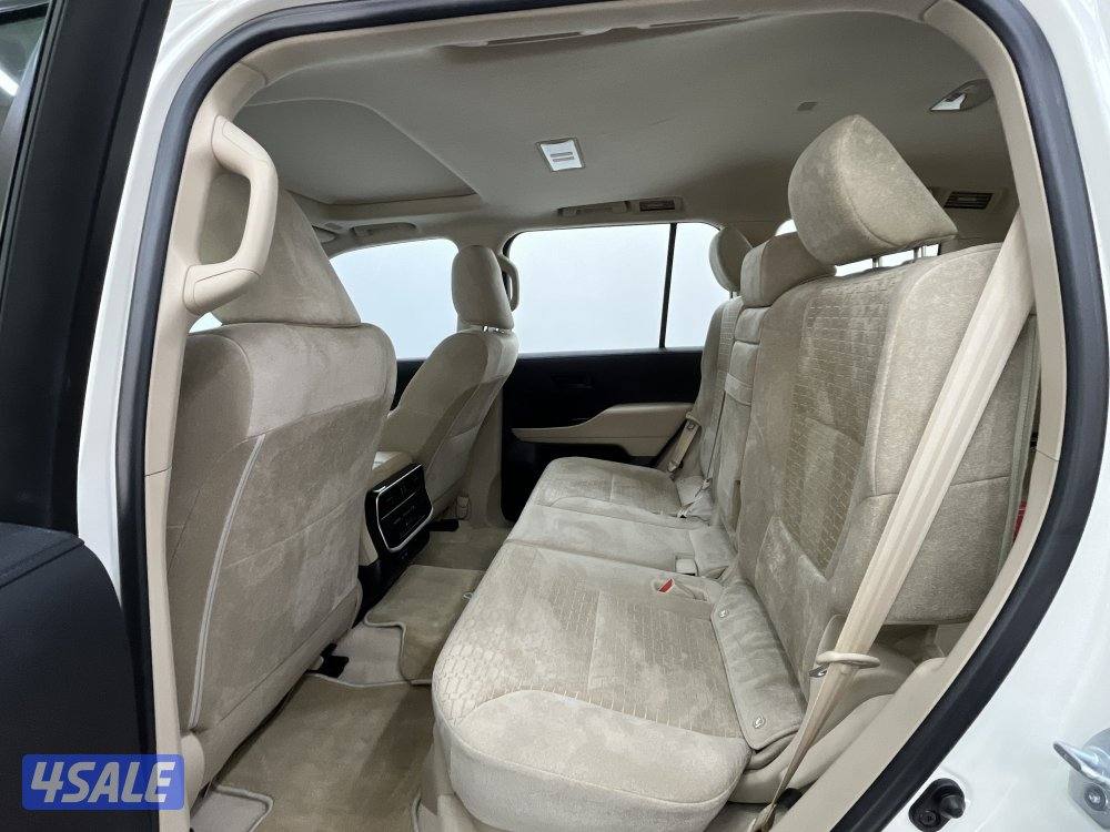 TOYOTA LAND CRUISER 22L3T-GXREF_U3