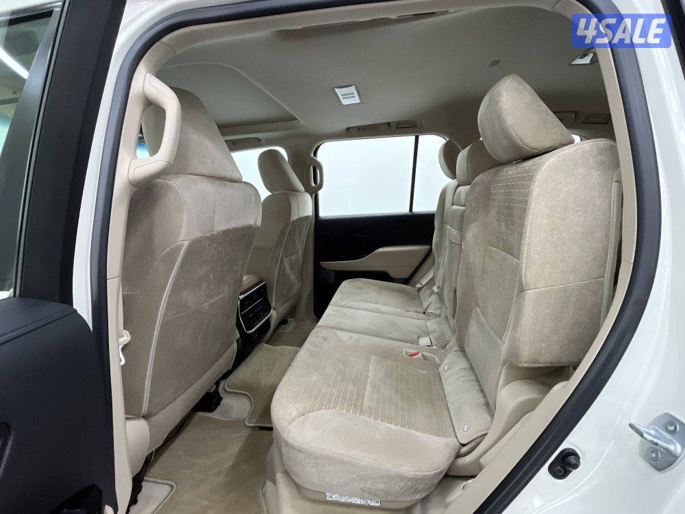 TOYOTA LAND CRUISER 22L3T-GXREF_U3