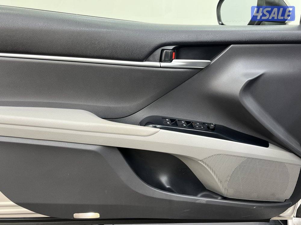 TOYOTA CAMRY Toyota CAMRY 202011