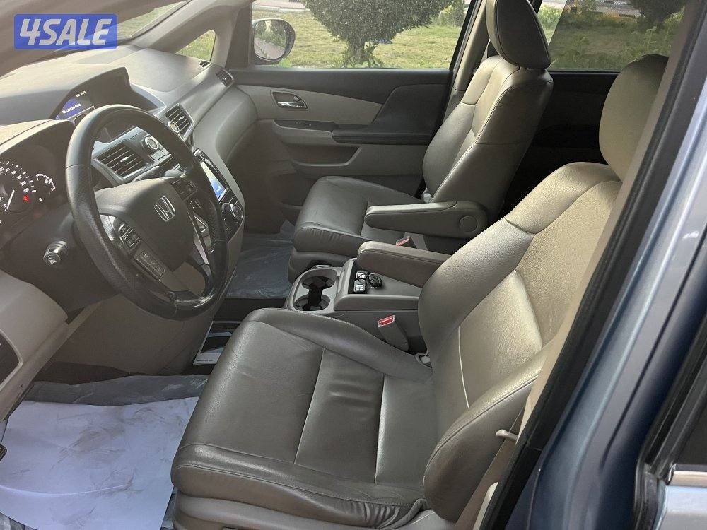 هوندا أوديسي2014 فتحة جلد عداد 188 بحالة الوكالة3