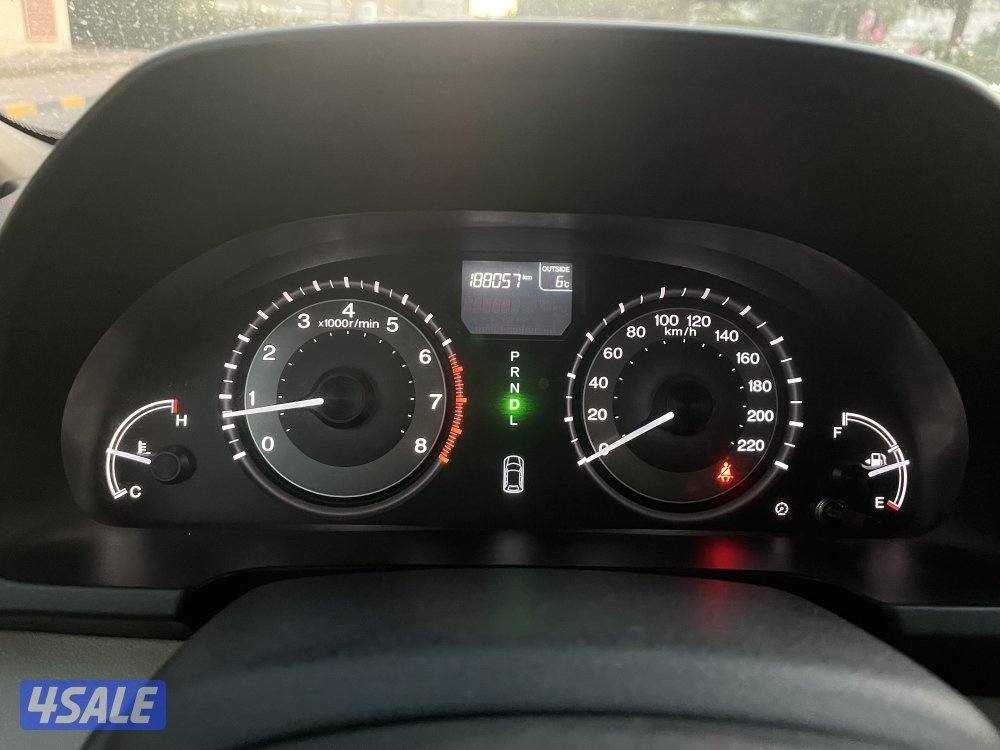 هوندا أوديسي2014 فتحة جلد عداد 188 بحالة الوكالة8