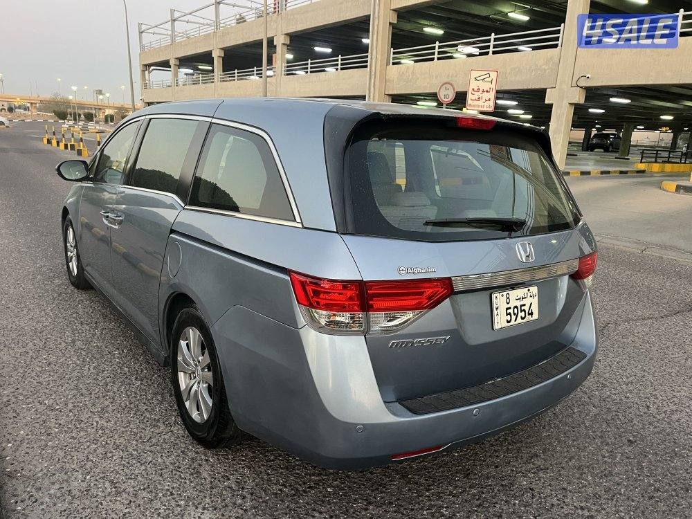 هوندا أوديسي2014 فتحة جلد عداد 188 بحالة الوكالة10