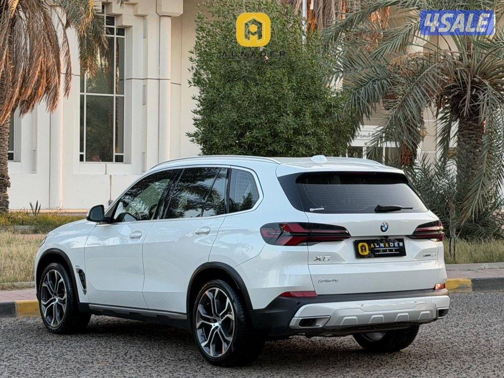 للبيع BMW X5 4.0i XDRIV موديل 2024 وارد الغانم5