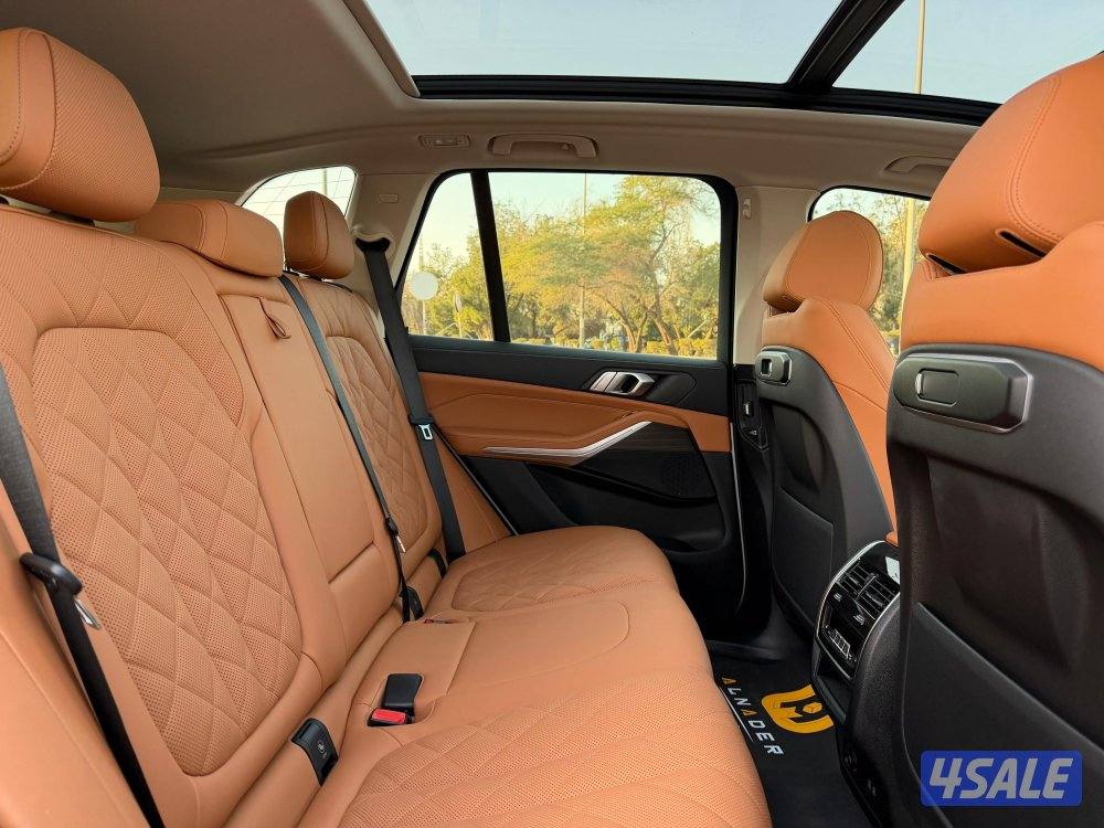 للبيع BMW X5 4.0i XDRIV موديل 2024 وارد الغانم13