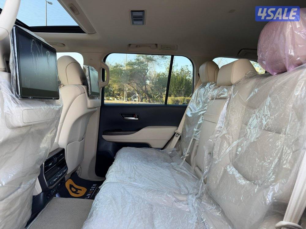 للبيع لاند كروزر VX.R موديل 2022 بحالة الوكاله12