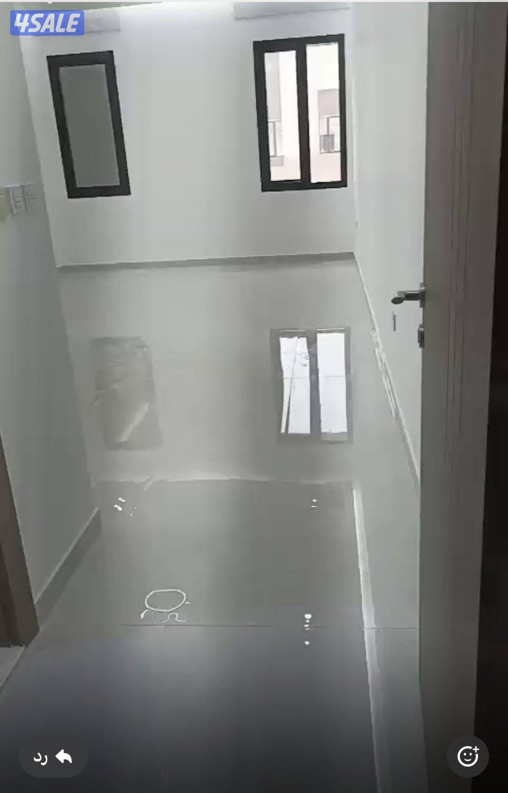 شقه للايجار المطلاع n12 ثلاث غرف وغرفة خاد واربع حمامات وصاله كويتيين0