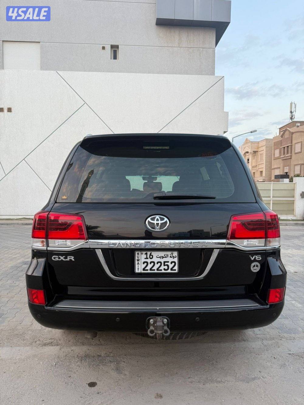 2019 LAND CRUISER GXR للبيع5