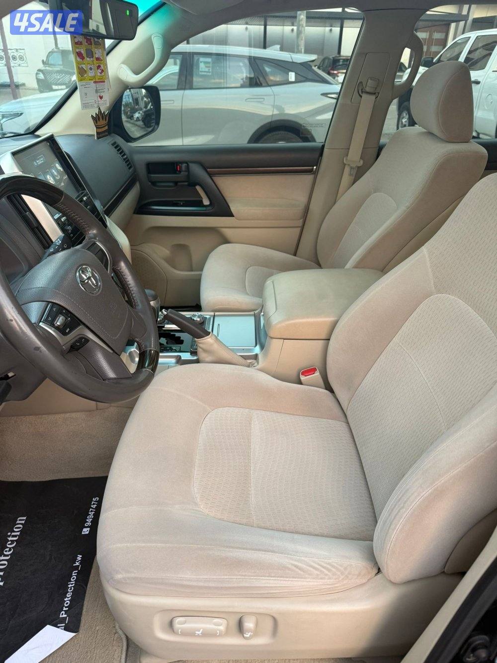 2019 LAND CRUISER GXR للبيع7