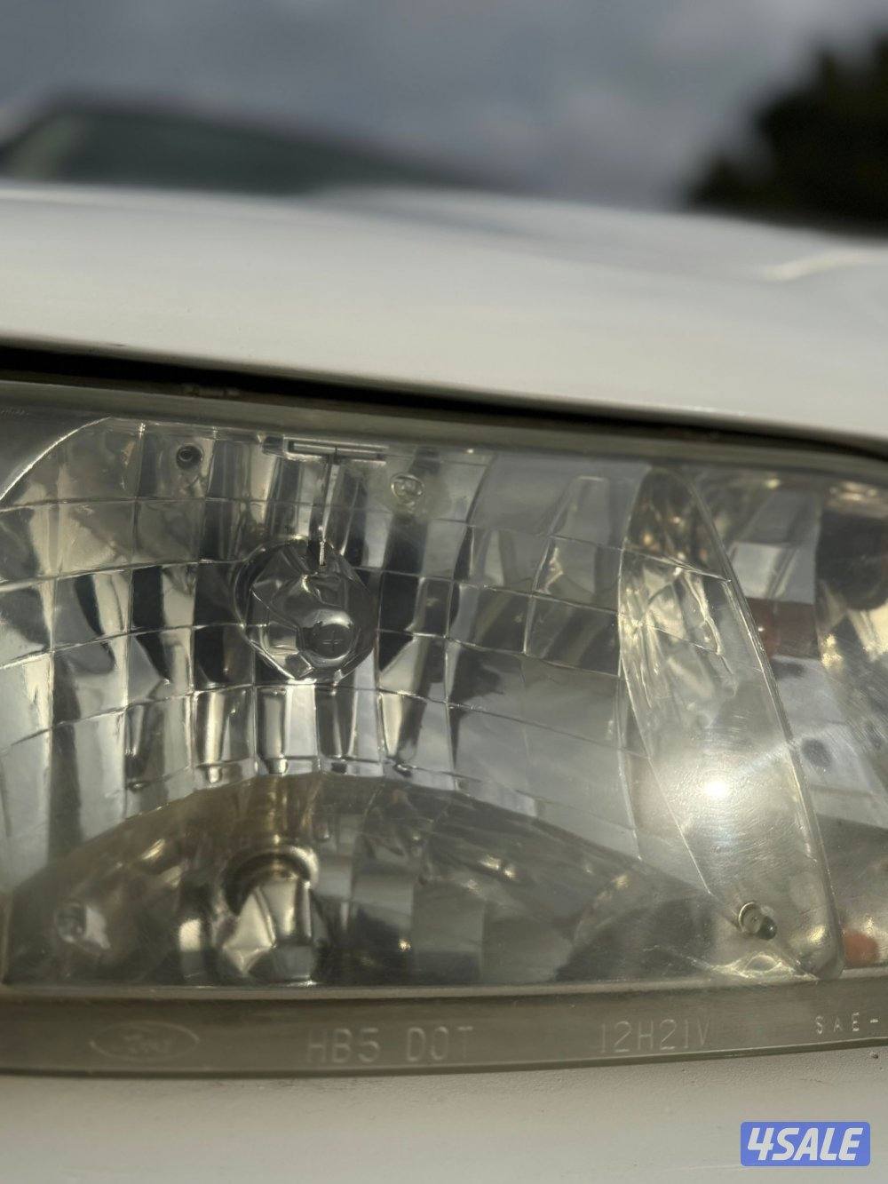 فورد فكتوريا 2012 بحاله ممتازه9