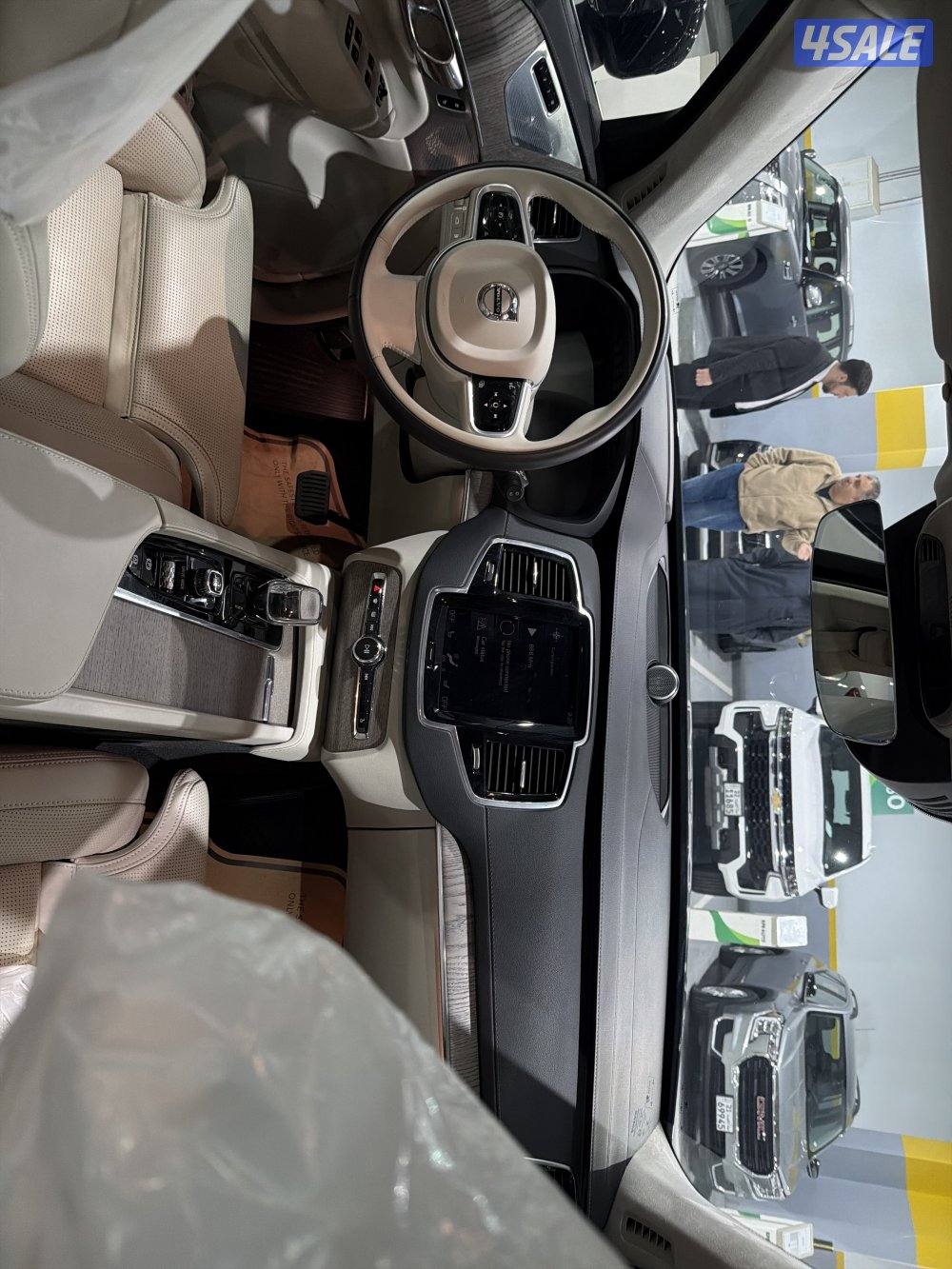 فولفو xc90 هايبرد2