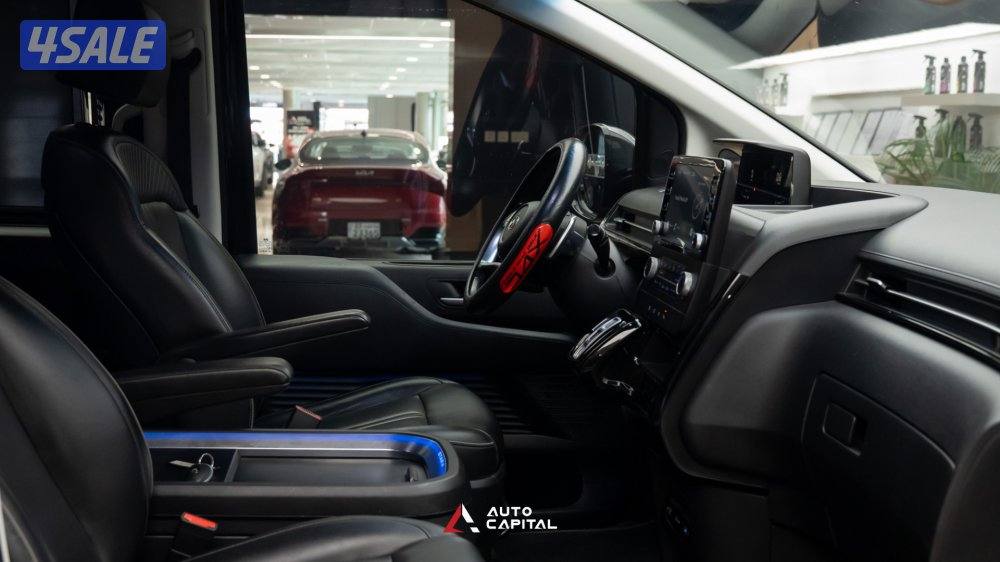 Hyundai Staria 4 rows 8 Seaters Family Best Choice 3.5 L V64