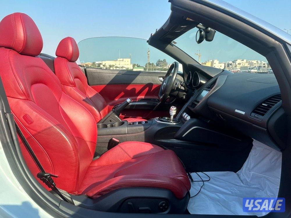 اودي R8 موديل 2013 ماشي 59 الف شرط الفحص11