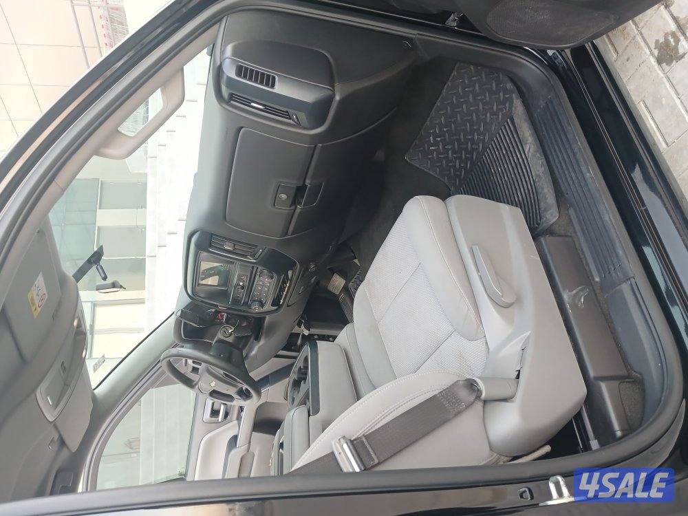 وانيت سلفرادو موديل 2018 الغانم8