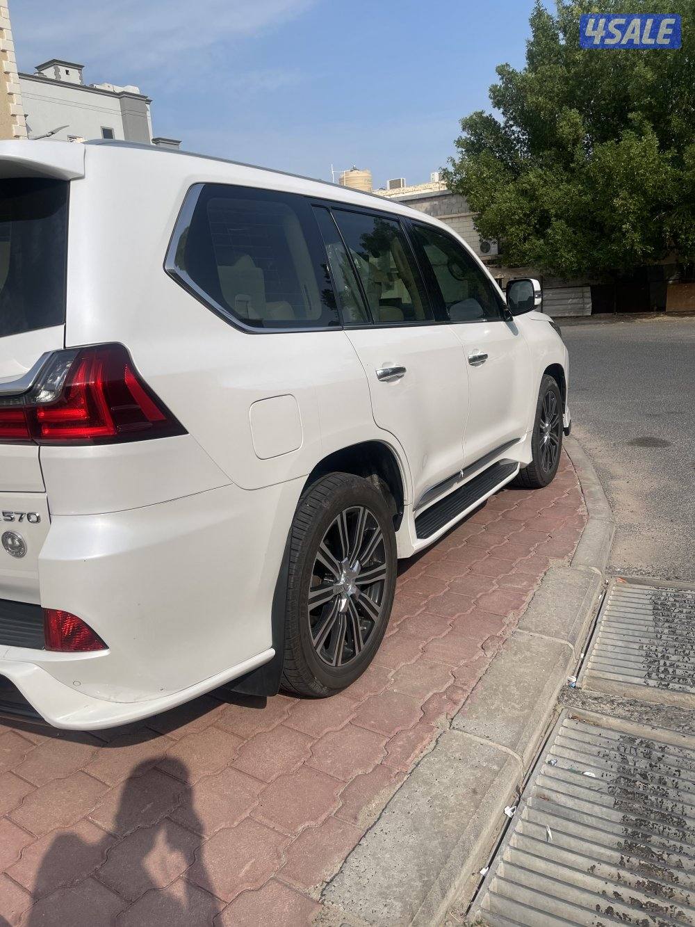 للبيع جيب لكزز 20171