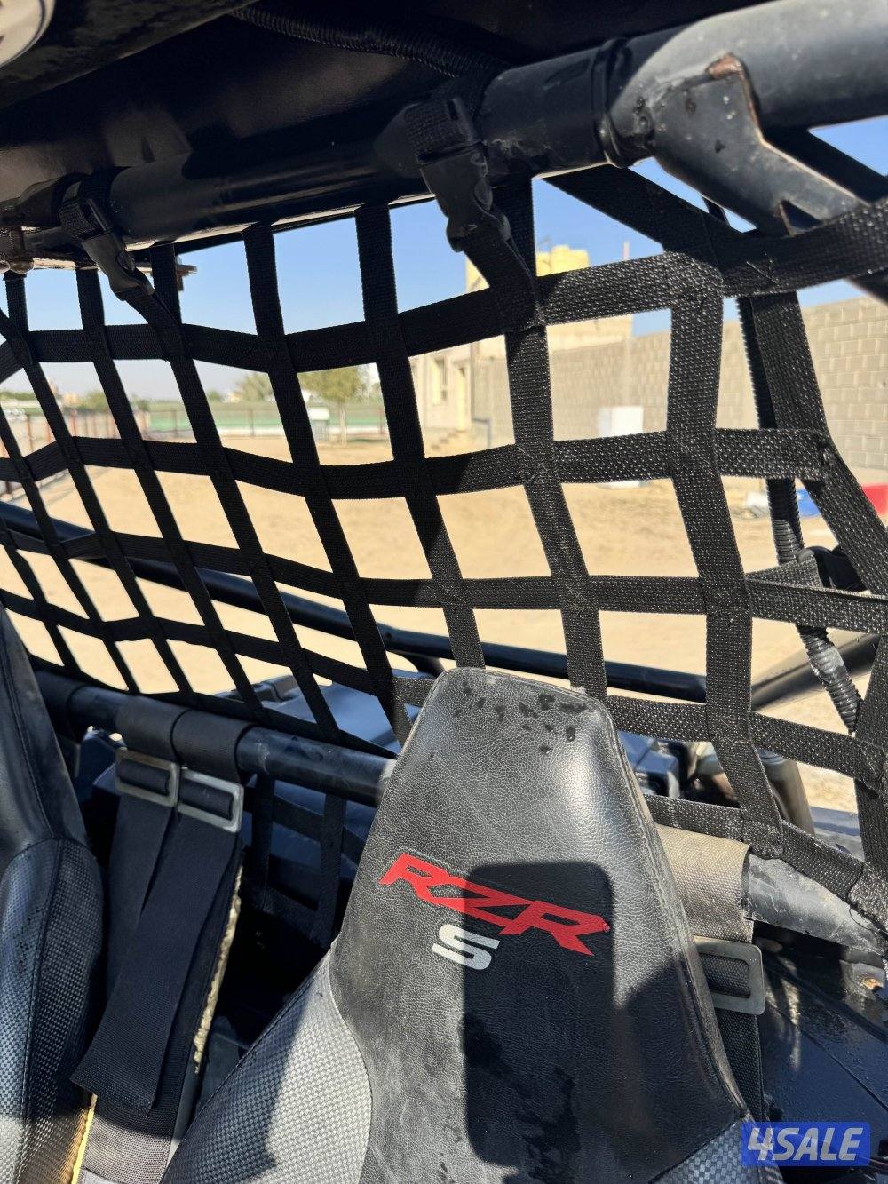 للبيع بقي بولارس RZRS800 موديل ٢٠١١3