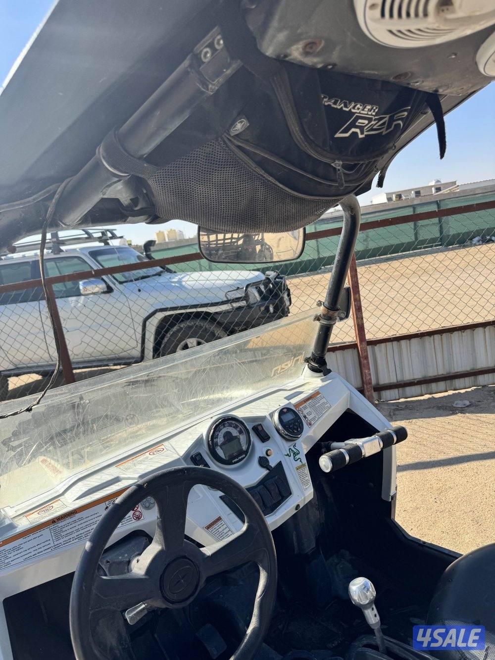 للبيع بقي بولارس RZRS800 موديل ٢٠١١4