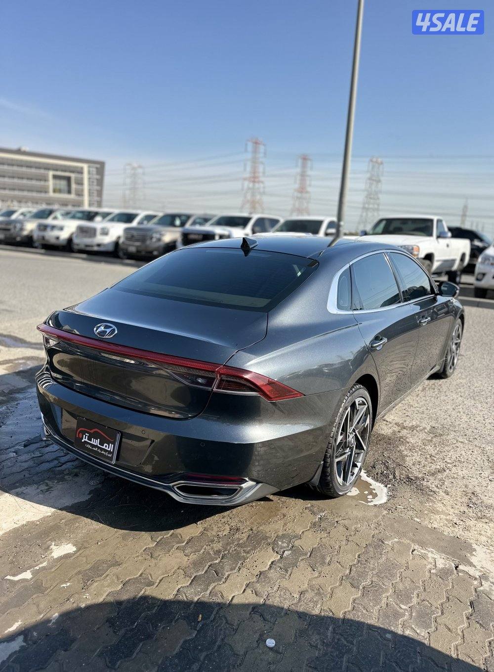 هيونداي ازيرا 2023 ماشي 49 الف3