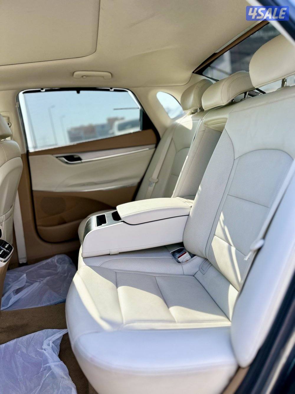 هيونداي ازيرا 2023 ماشي 49 الف8