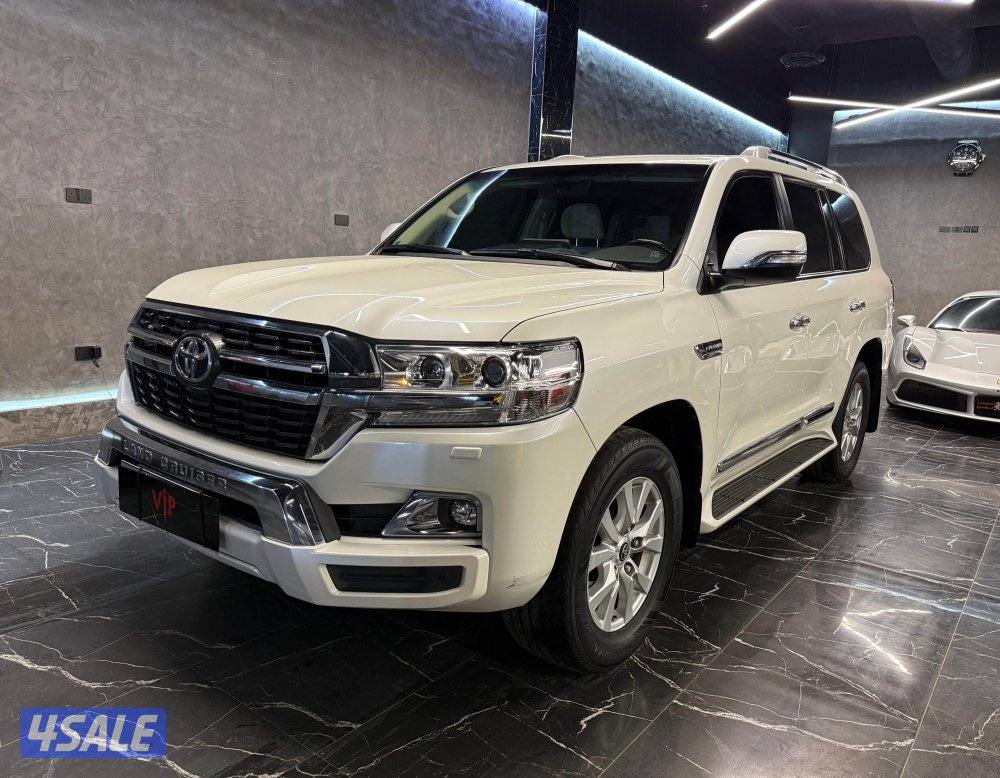 لاند كروزر V80