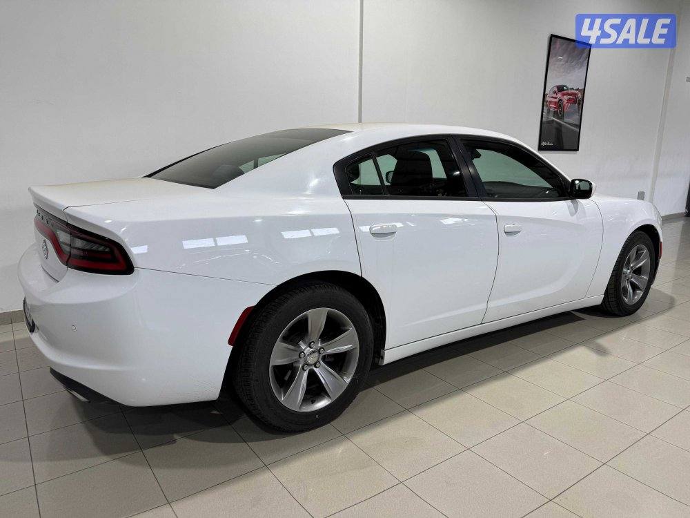 Dodge Charger SE 3.6 V62