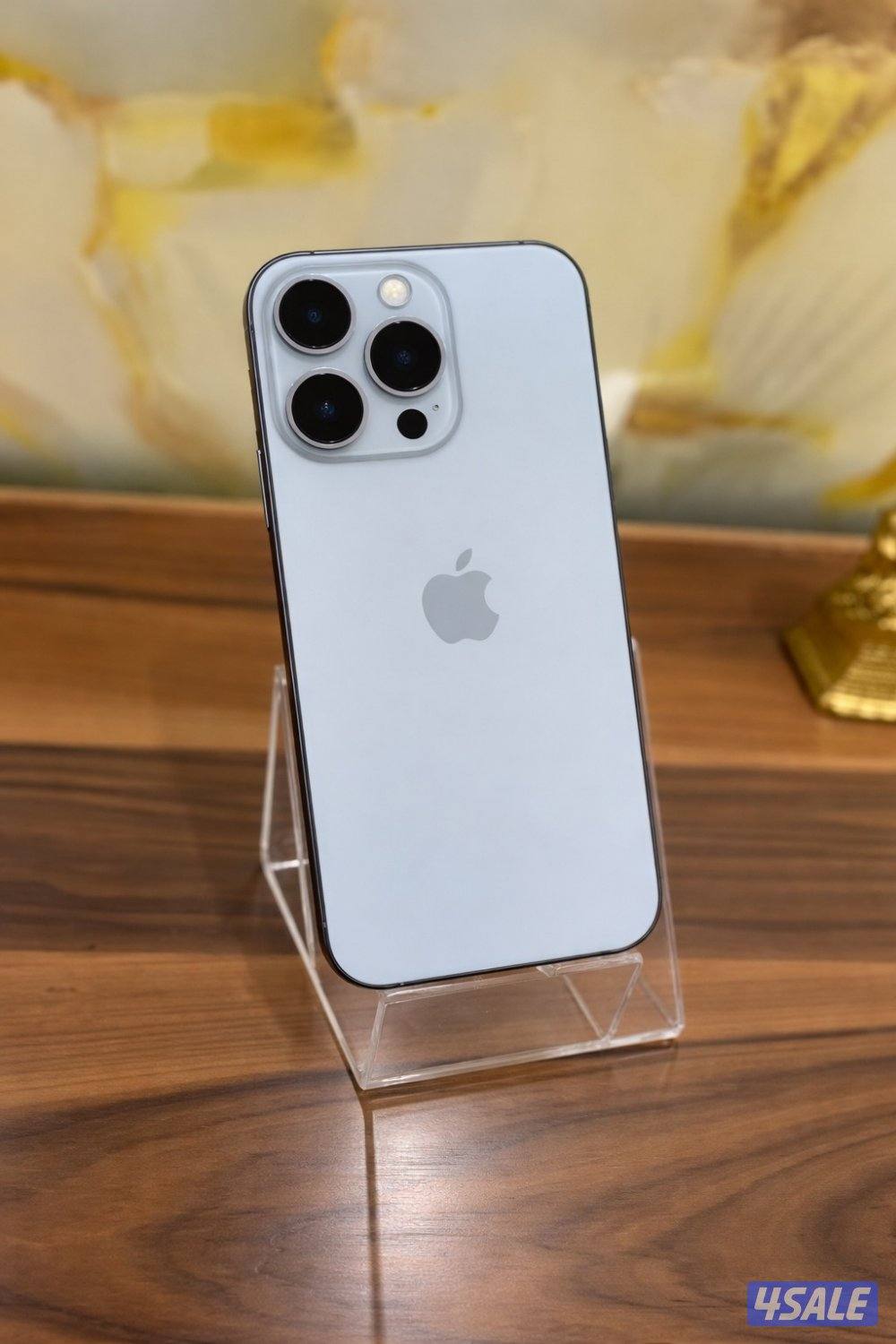 للبيع ايفون 13 برو مو مفتوح 256 قيقا0