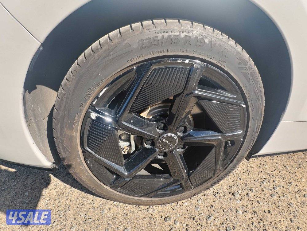 BYD Seal EV AWD Performance8