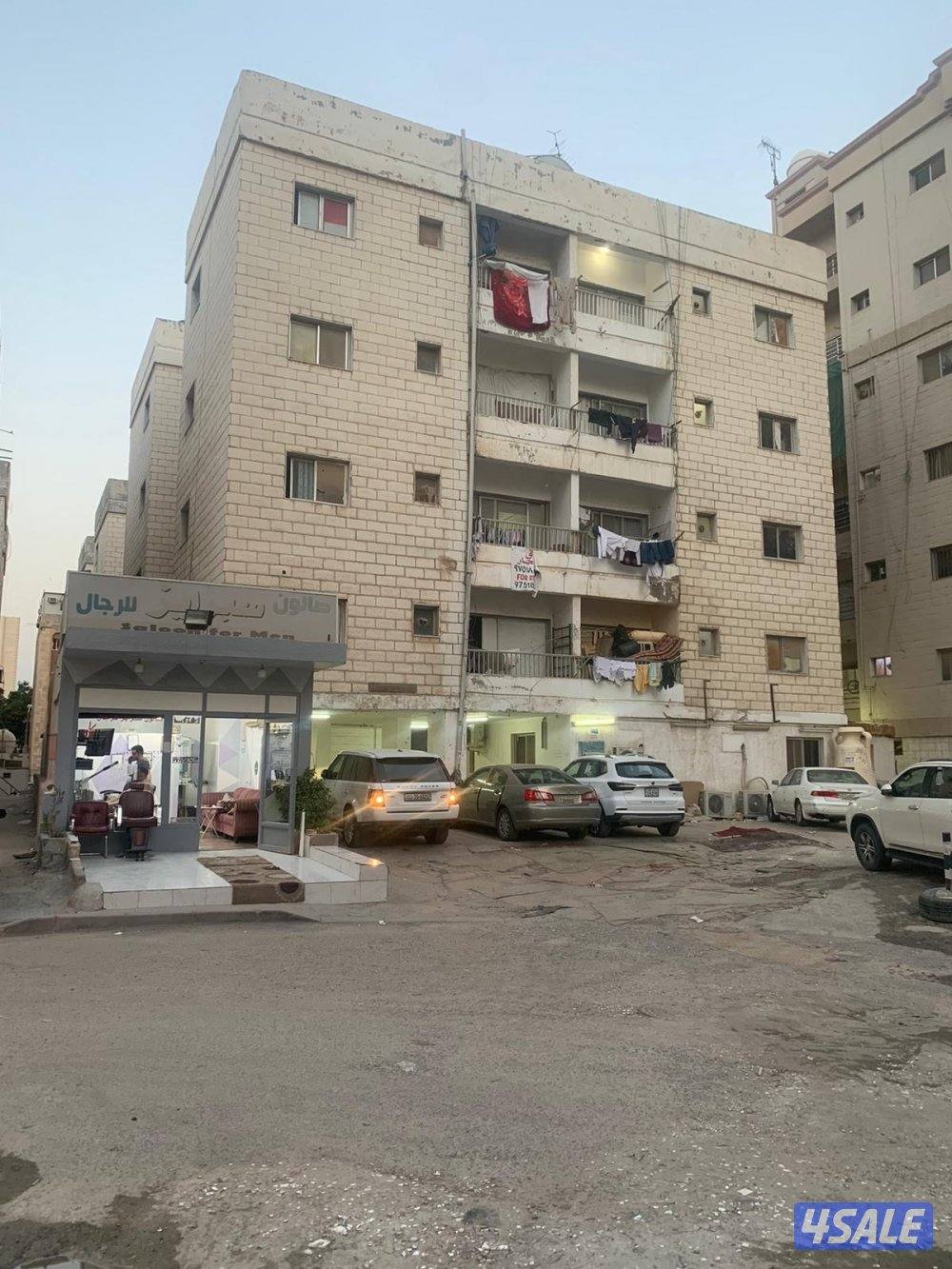 للبيع عمارة في ابو حليفة0