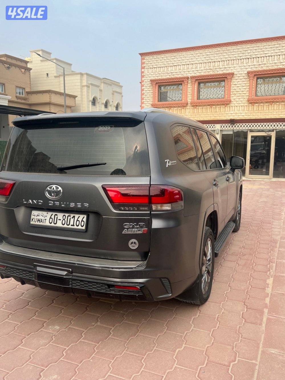 لاندكروزر22 شرط الفحص ماشي ٢١١الف  عليه مطفي1