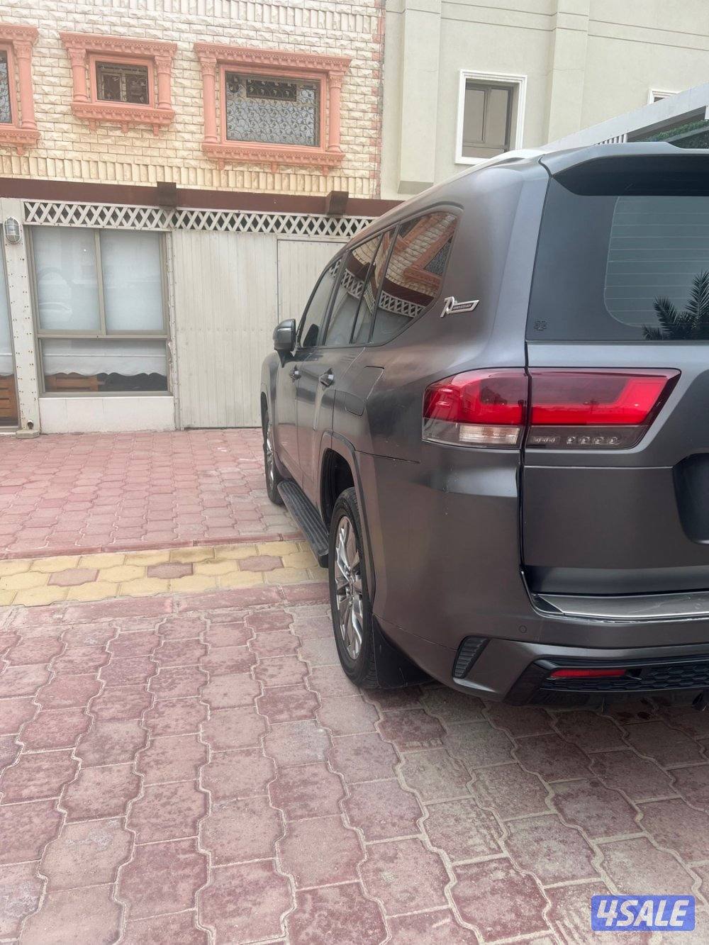 لاندكروزر22 شرط الفحص ماشي ٢١١الف  عليه مطفي2