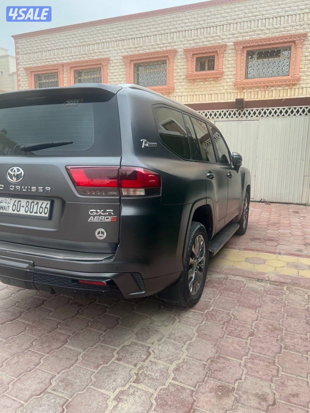 لاندكروزر22 شرط الفحص ماشي ٢١١الف  عليه مطفي3