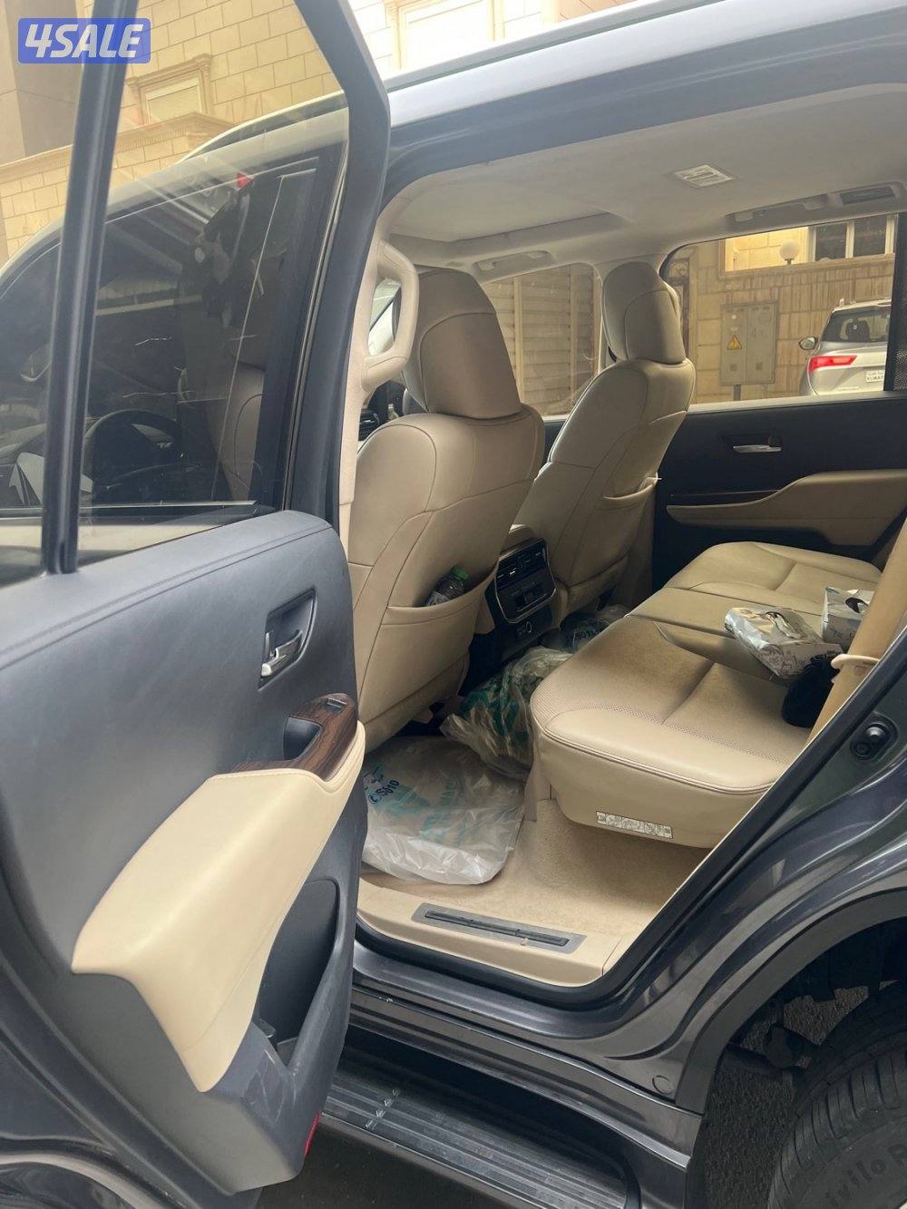 لاندكروزر22 شرط الفحص ماشي ٢١١الف  عليه مطفي8