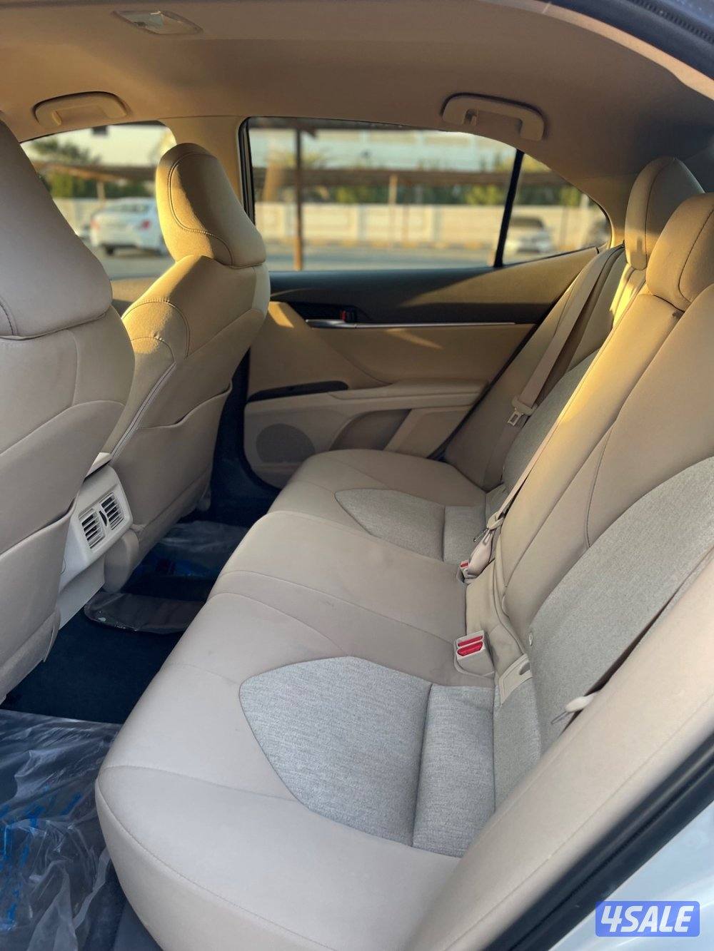 تويوتا كامري LE 2023 فحص جير مكينه استعمال يومي البدي يوجد أصباغ4