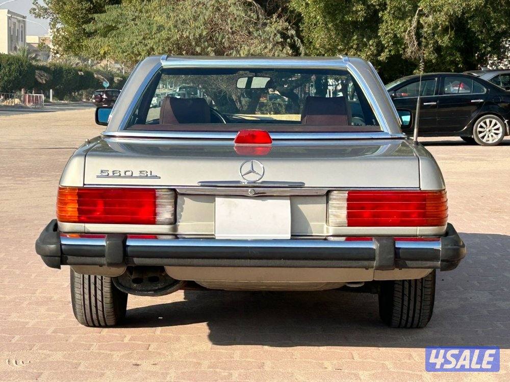 مرسيدس SL 560 موديل 1986 ماشي 106 ميل ليدور نظيف شرط الفحص7