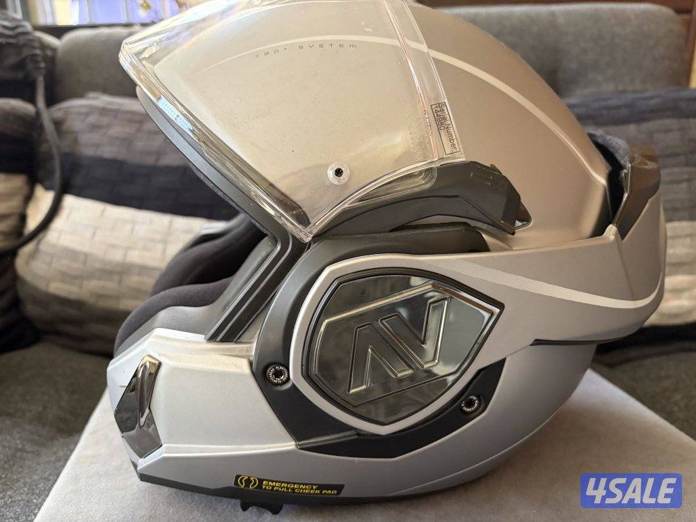 3خوذ للبيع مقاس S7