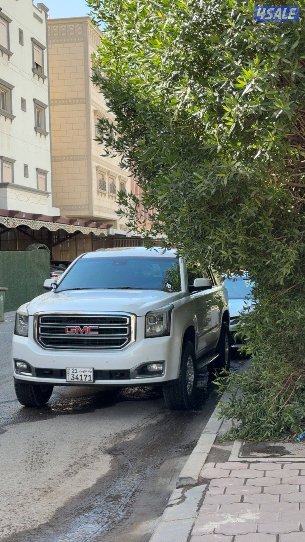 للبيع يوكن slt 20171