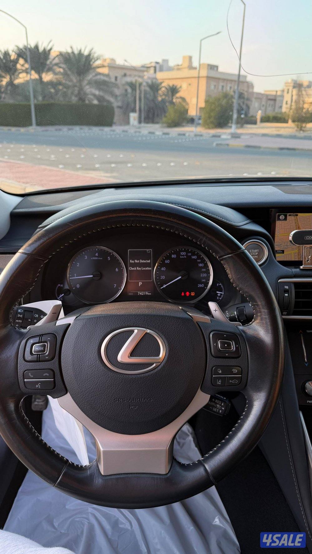 للبيع لكسز is 200  موديل 21078