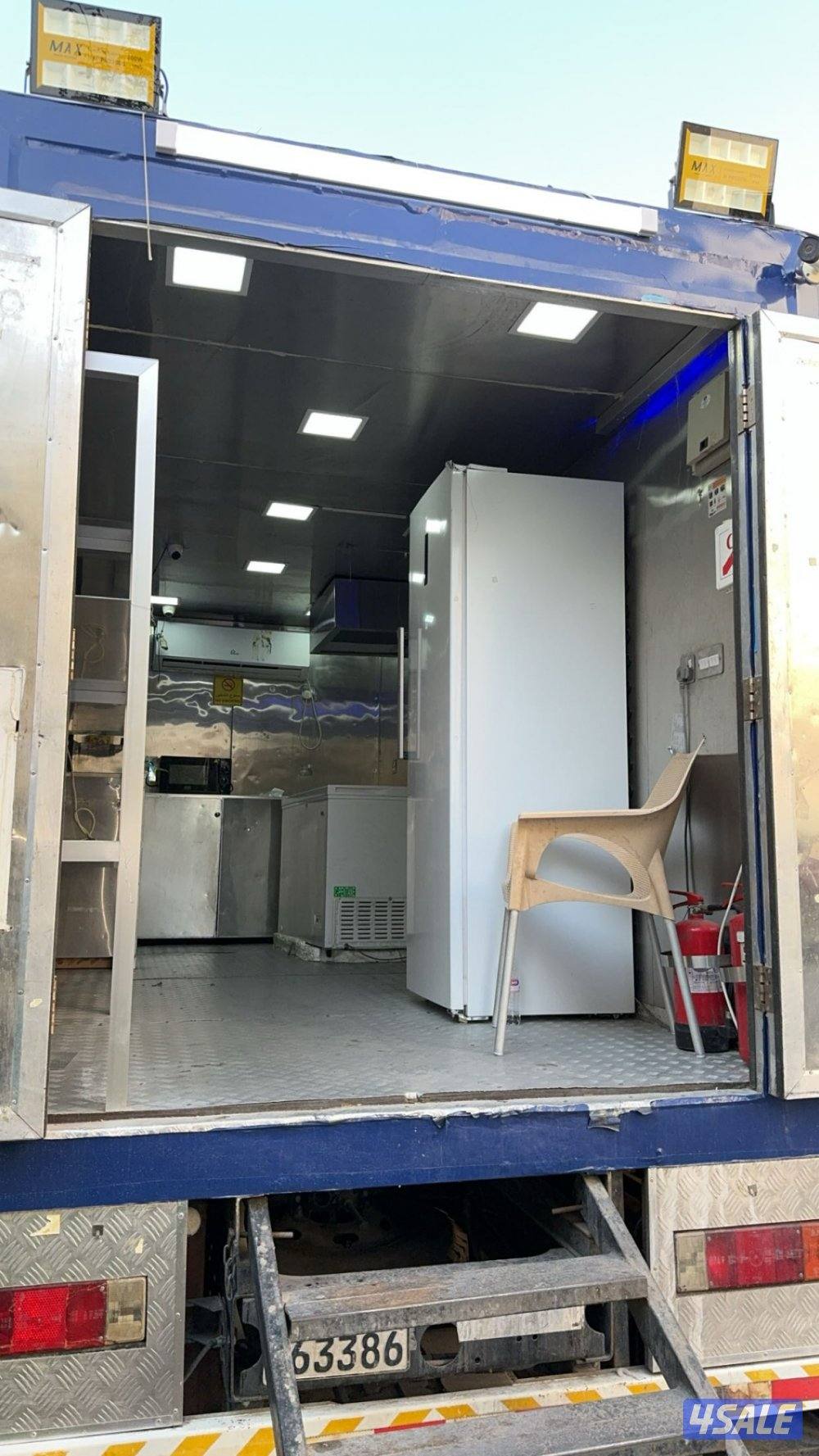 للبيع فود ترك تاتا موديل 2020 مرخصة فيها 3 انشطه1