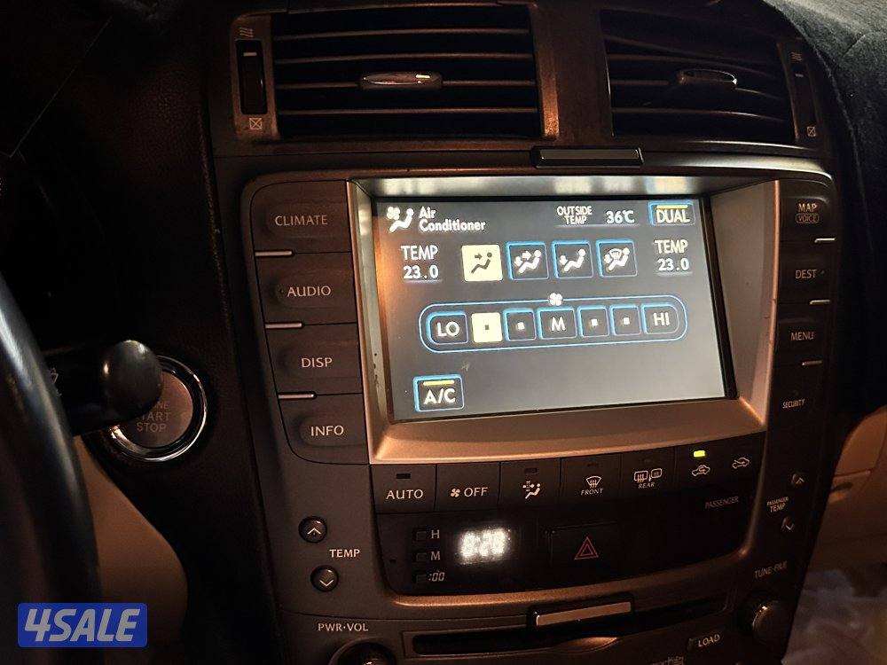 لكزس للبيع3