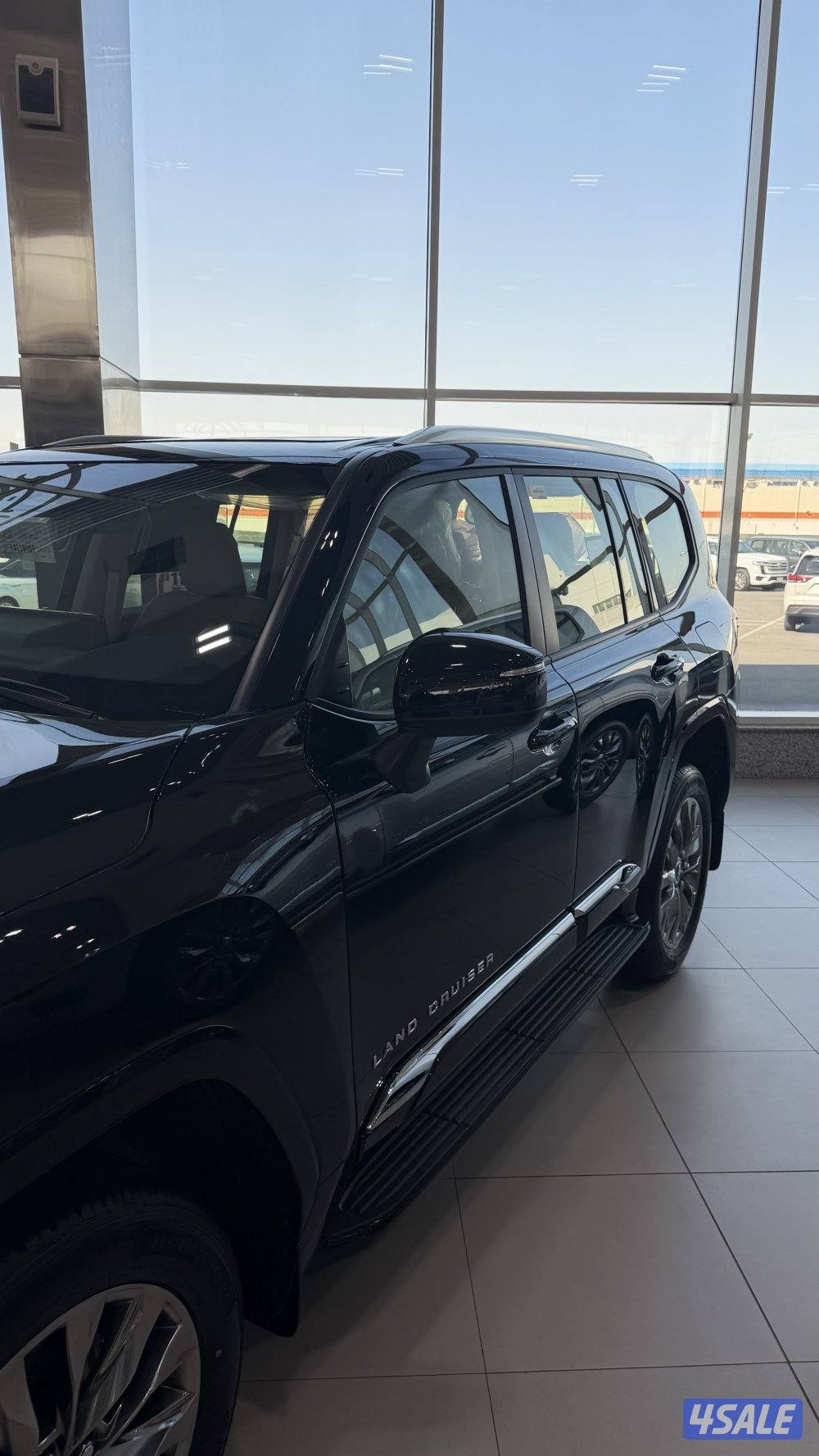 للبيع لاند 2026 استلام من الوكاله اعلى فئه aero S تون تيربو اسود ملكي3