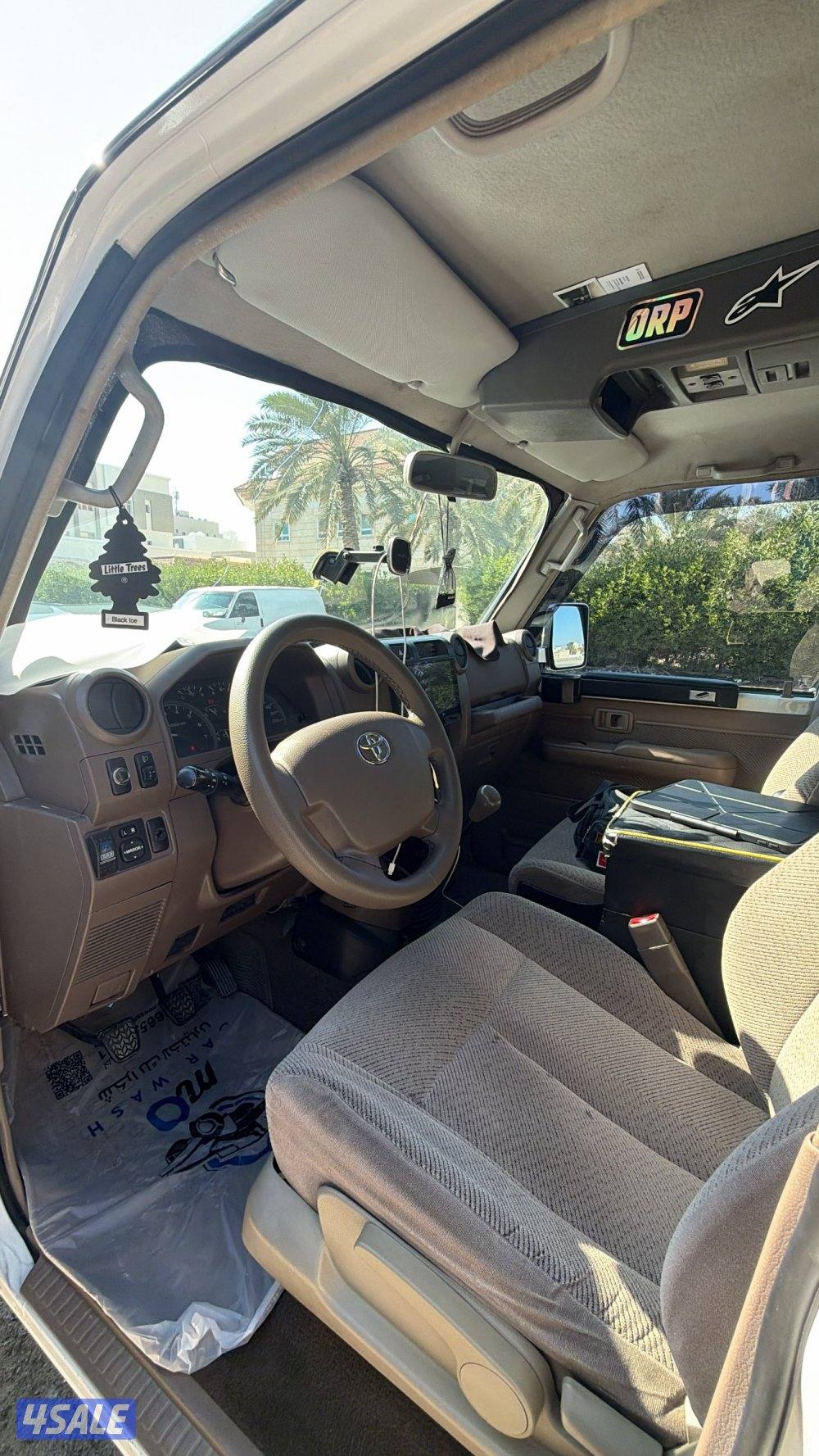 جيب تويوتا نص LC768