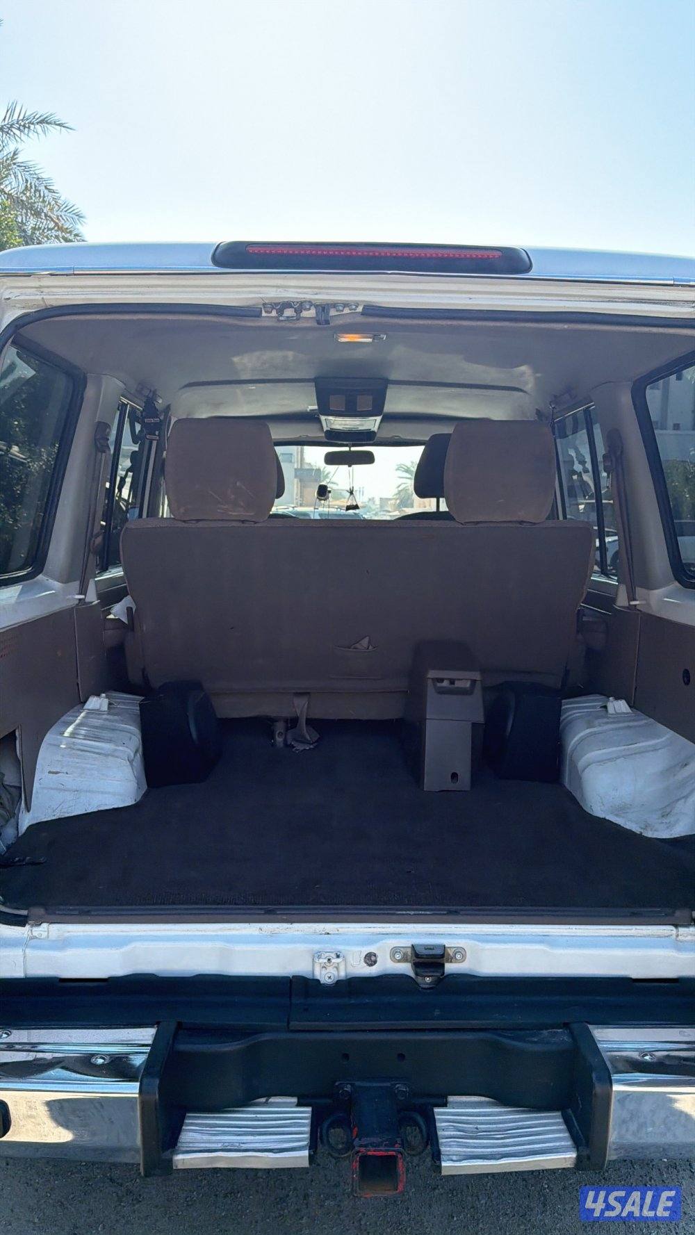 جيب تويوتا نص LC7610