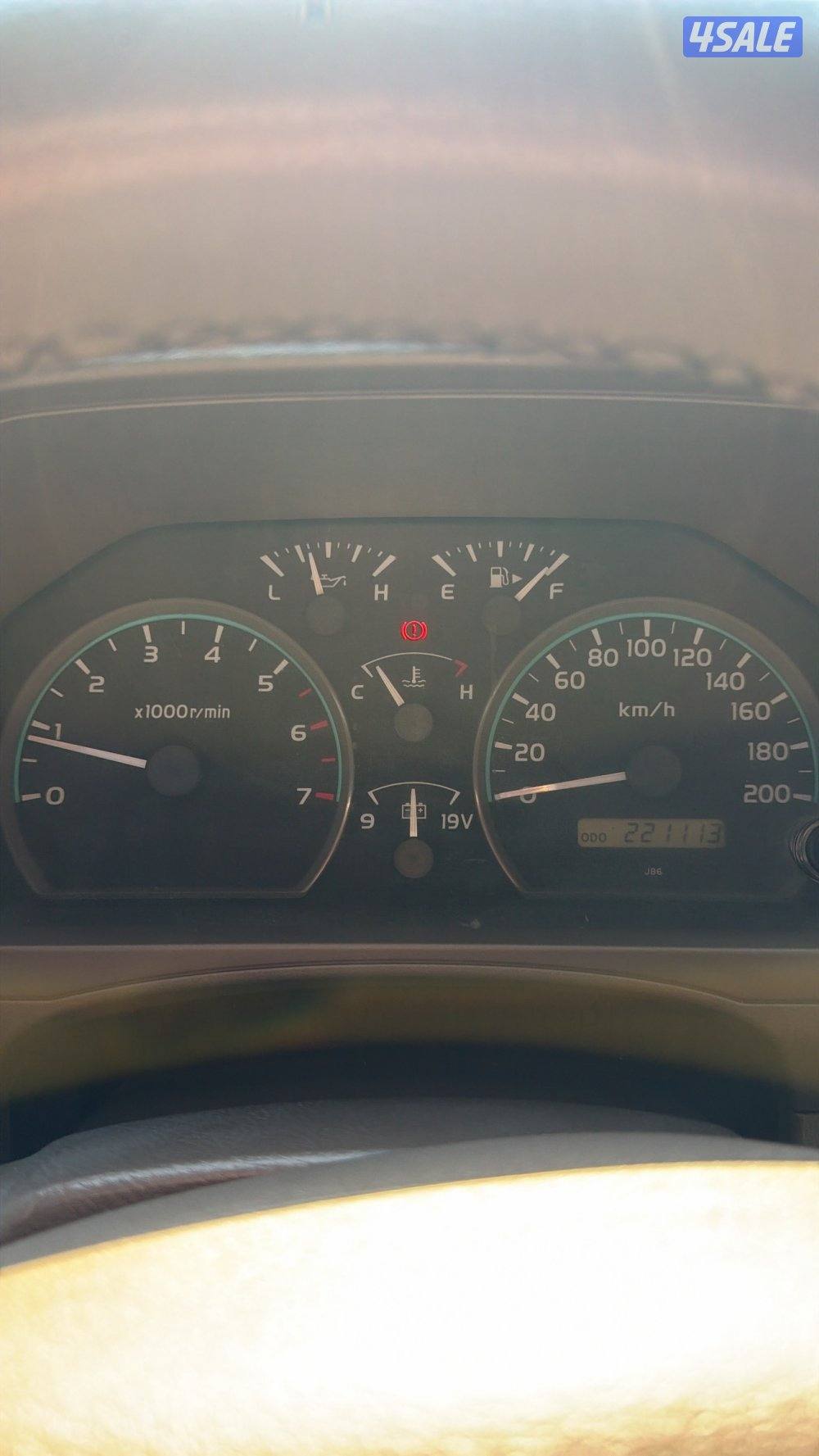 جيب تويوتا نص LC7612