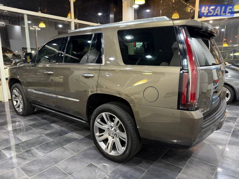 اسكاليد 8 غيار دبل قير بحالة ممتازة2