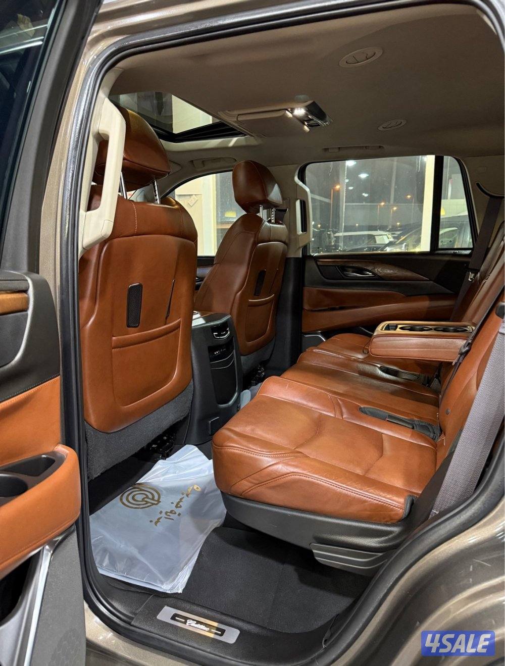 اسكاليد 8 غيار دبل قير بحالة ممتازة5