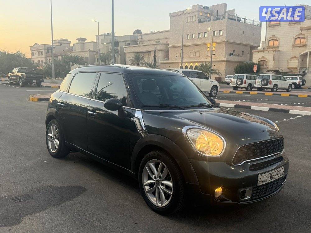 للبيع ميني كوبر S اربع ابوب موديل 20141