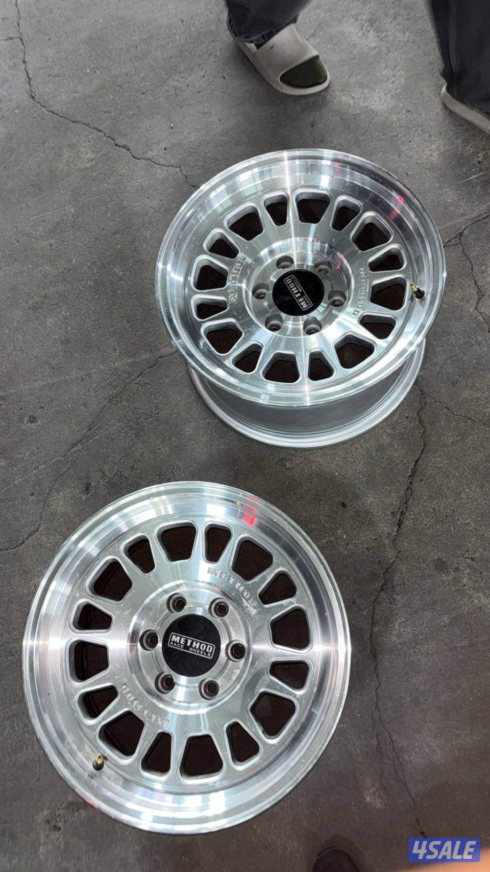 اغراض +رنقات ميثود نظاف حجم 17 راكبين على فورد معه براغيهم1